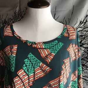 LULAROE 🇺🇸 Irma Style Flag Top Super Patriot